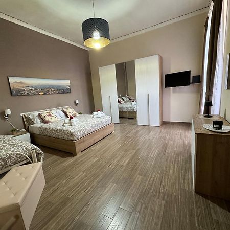 Historical Center Valery Sweet House Apartment Napoli Exterior foto