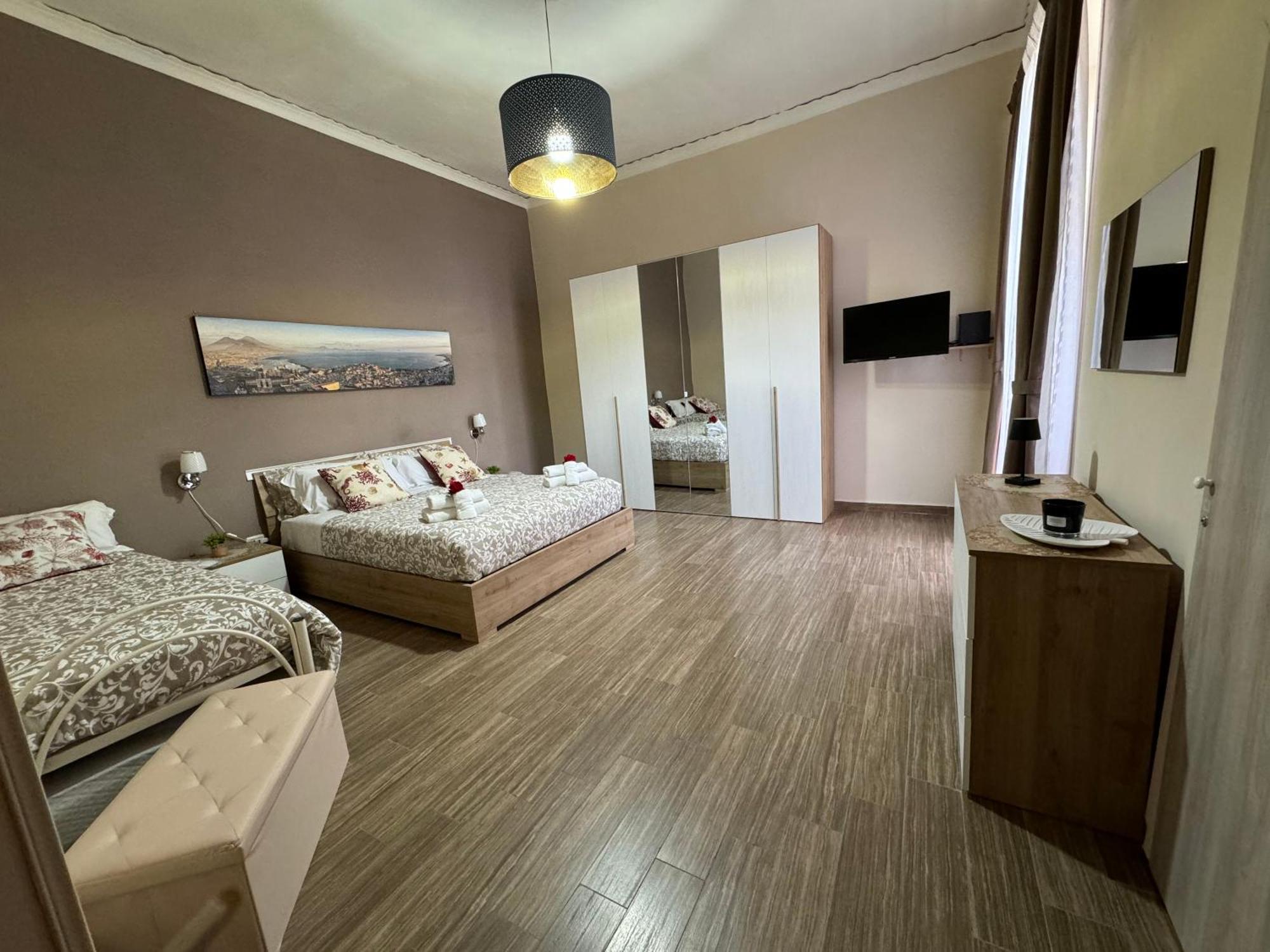 Historical Center Valery Sweet House Apartment Napoli Exterior foto